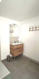 Location Appartement 2 pièces 37m² ST ETIENNE 42000 - Photo 3
