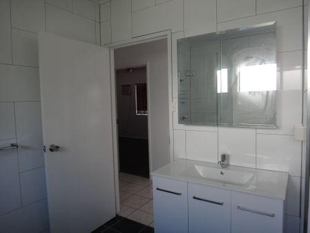 8/116 Collins Avenue, Edge Hill QLD 4870 - Apartment For Rent | Domain - Photo 4