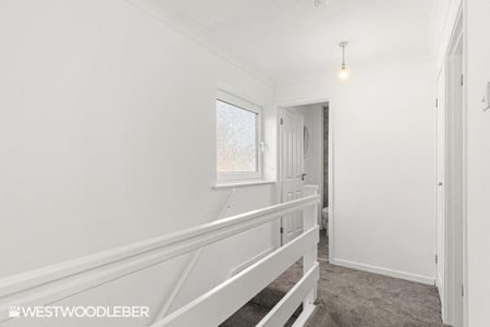 3 bedroom semi-detached house to rent - Photo 4