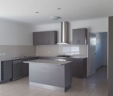 8 Hilo Street, Burdell - Photo 5