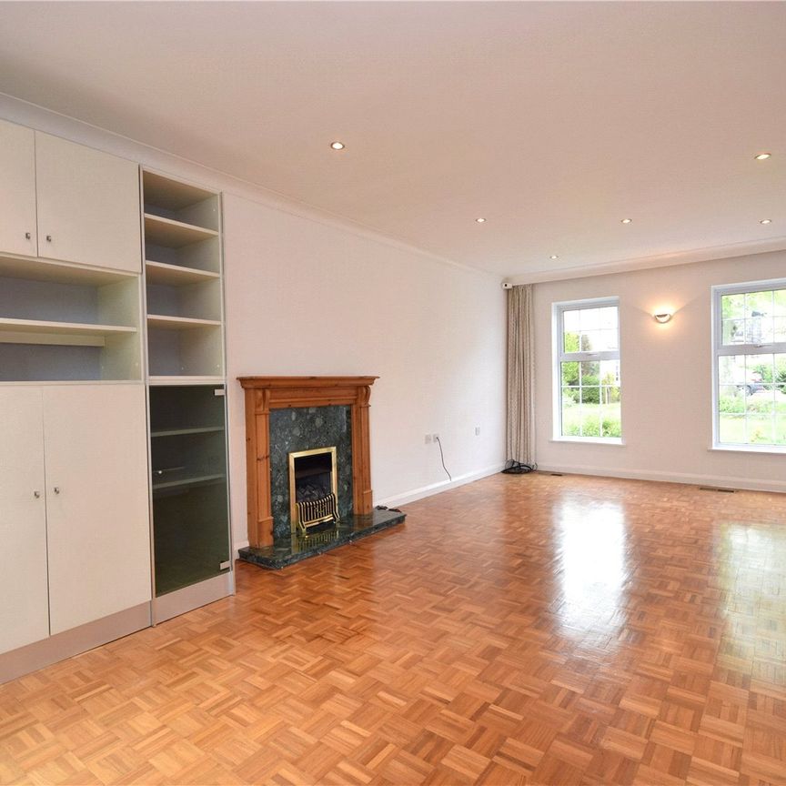 5, Grangewood Gardens, Adel, Leeds, LS16 6JP - Photo 1