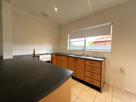 3/574 Ebden Street, Albury NSW 2640 - Apartment For Rent | Domain - Photo 5