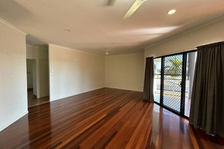 PEACE AND TRANQUILITY IN A QUIET CUL DE SAC FOR RENT! - Photo 3