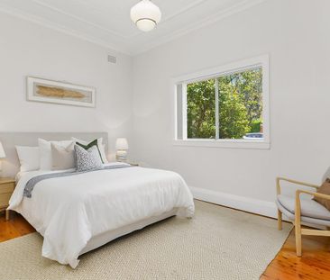 CHARMING & PERFECTLY LOCATED ONLY MOMENTS TO STATION, WESTFIELD, ML... - Photo 4