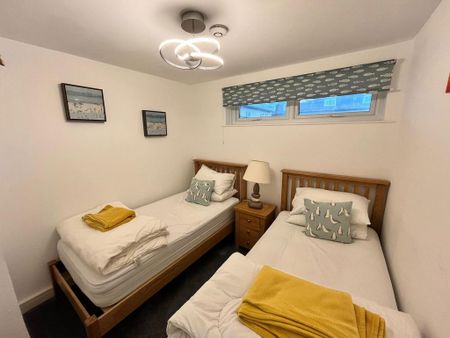 2 bedroom flat to rent - Photo 3