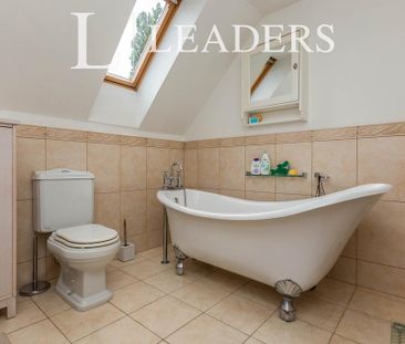 4 bedroom house to rent - Photo 3