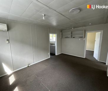 Four bedroom flat - Photo 5