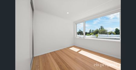 Near New Two Bedroom Unit In New Town - Modern Living With All Whitegoods Included - Photo 2