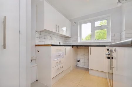 1 bedroom flat to rent - Photo 3