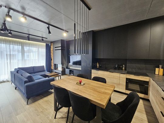 Mieszkanie na Wynajem, 80.00m - Zdjęcie 1