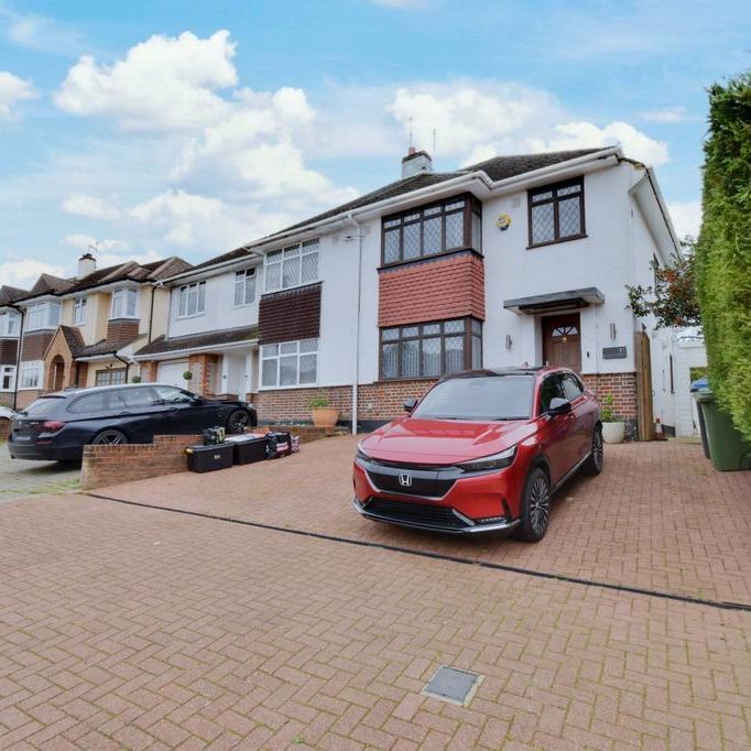 3 bedroom semi-detached house to rent - Photo 1