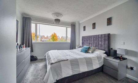 3 bedroom detached house to rent - Photo 2