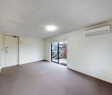 1/4 George Street, North Melbourne - Photo 6