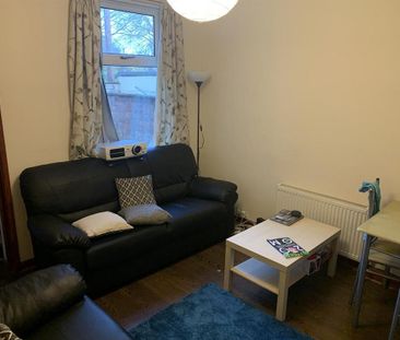 3 bedroom terraced house to rent - Photo 5