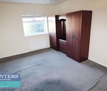 Bromford Road, Bradford, West Yorkshire, BD4 - Photo 6