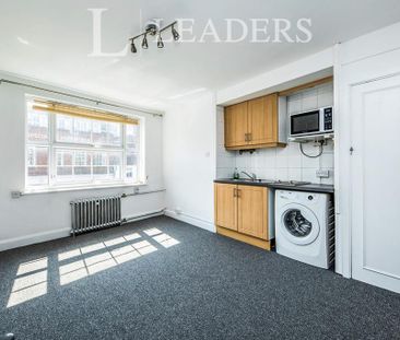 Studio to rent - Photo 6