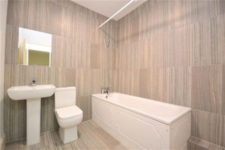 Lea Bridge Road, London - Photo 5