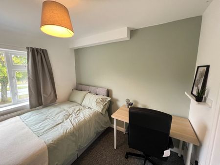 Room in a Shared House, Charter Avenue, CV4 - Photo 2