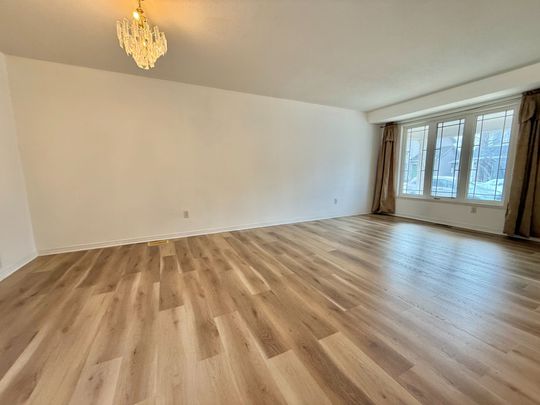 For Lease - 805 Taradale Drive, Barrhaven, Ontario - Photo 1