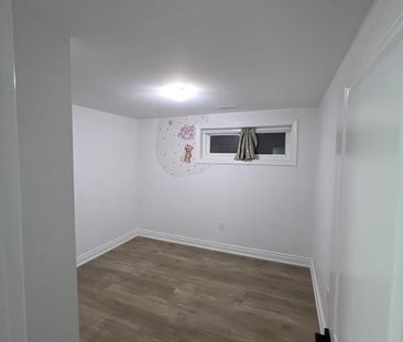 For Lease - 4264 Brandon Gate Unit# Basement, Mississauga, Ontario - Photo 5