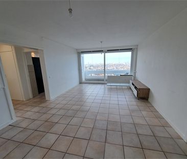 Een gunstig gelegen appartement met lift en met zicht op de skyline... - Photo 2