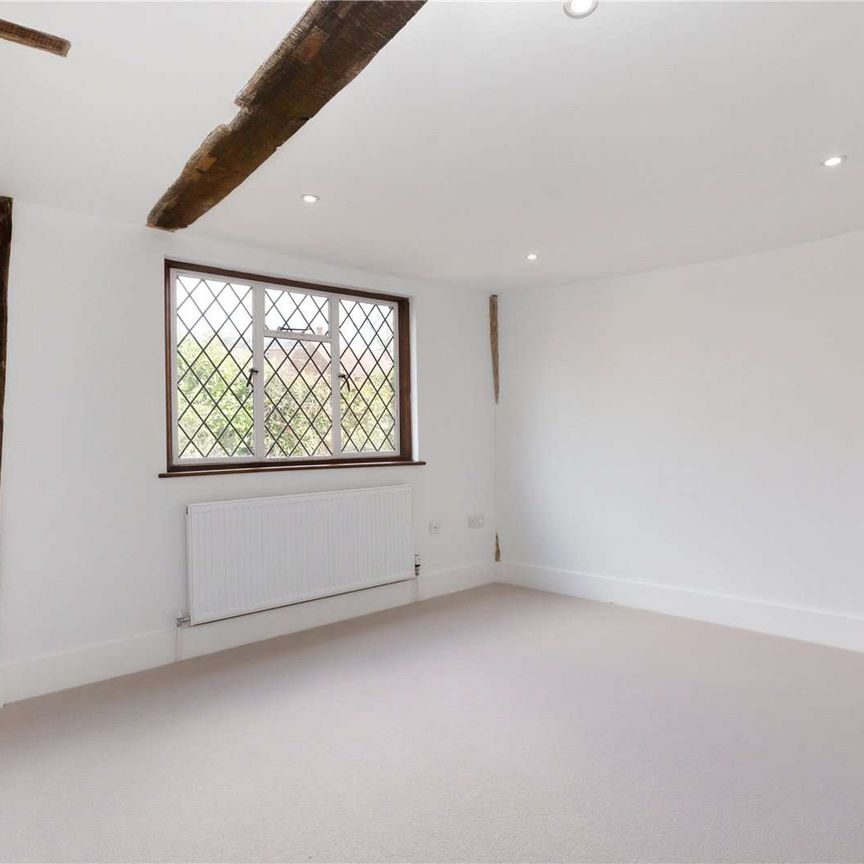 A charming Grade II listed home in the heart of historic Brenchley - Photo 1