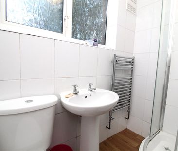 Mandeville, Northolt, UB5 4LU - Photo 5