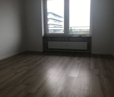 modernisierte 3-Zimmer Wohnung mit Aufzug & Balkon - Photo 4