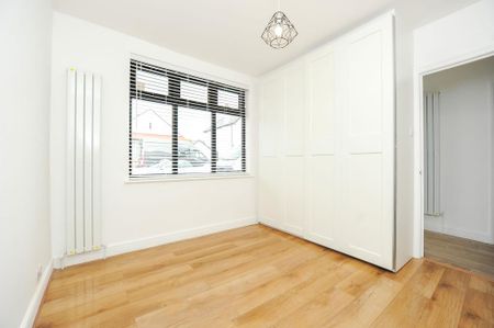 4 bedroom detached bungalow to rent - Photo 5