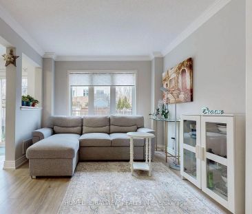 Condo Townhouse For Lease | N9255432 - Photo 3