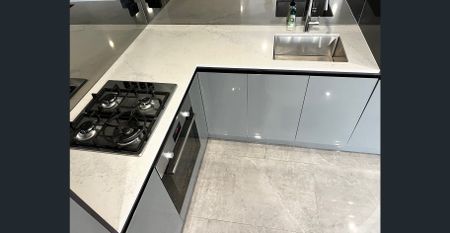 Luxurious 2 Bedroom Unit with Modern Design and Prime Location - Photo 2