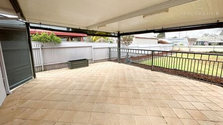 16 Walana Crescent, Kooringal, NSW - Photo 2