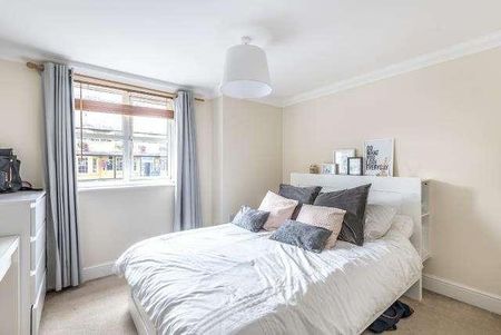 Knaphill, Woking, GU21 - Photo 4