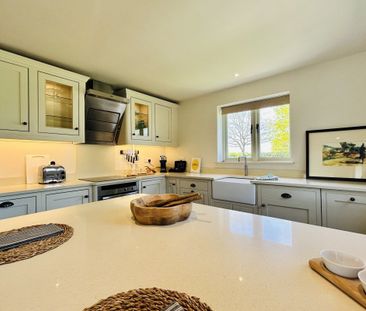 North Lane - Photo 1