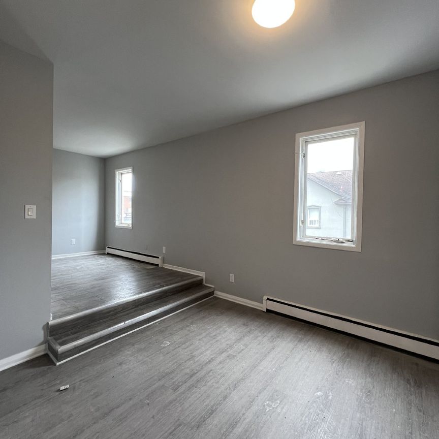 275 Durocher Street - 1 - Photo 1