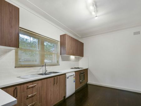 2/24 Ronald Ave, Greenwich NSW 2065 - Apartment For Rent | Domain - Photo 3