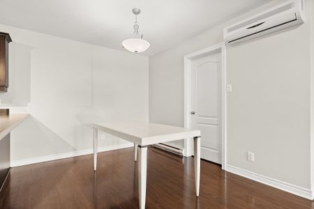 1100 Rue Émile-Bouchard, #4 - Photo 5