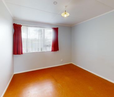 Castlecliff - 2 Bedrooms - Photo 2