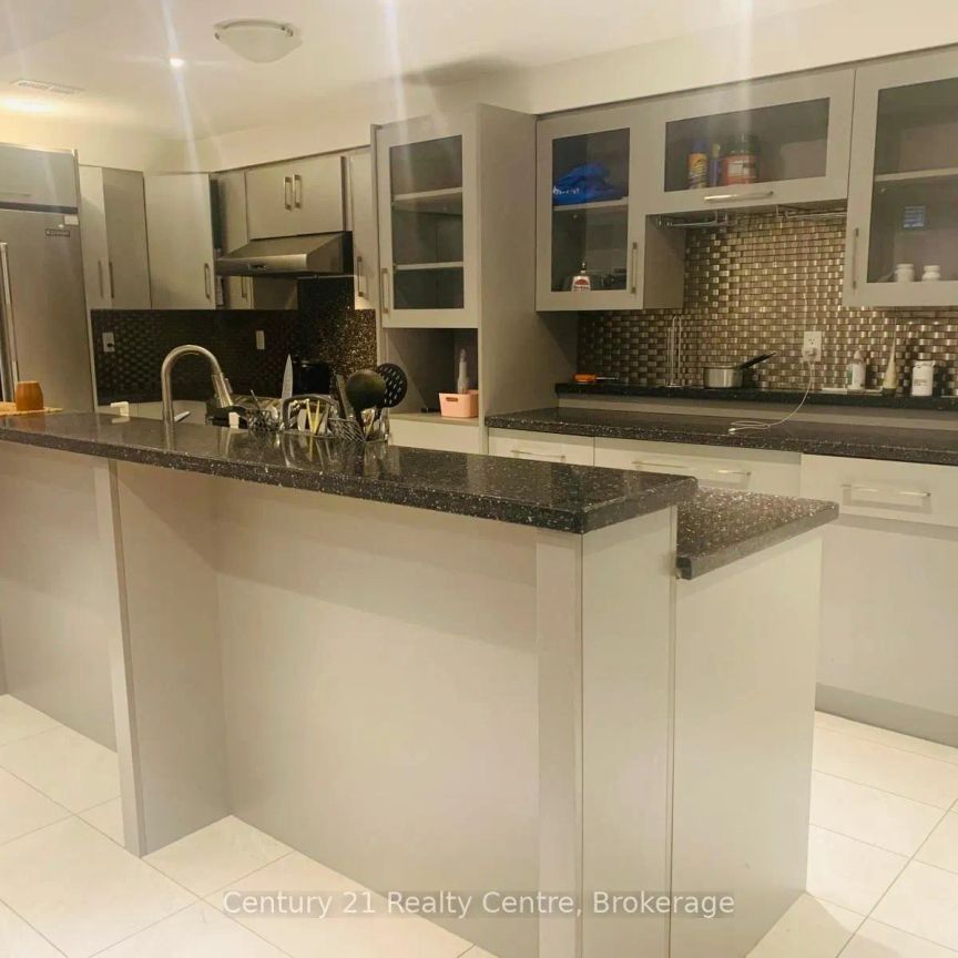 49 RISEBOROUGH DRIVE - Photo 1