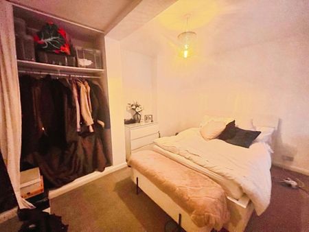 2 Bed Flat, Rosendale Road, SE21 - Photo 5