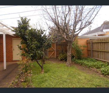 10 The Ridge, Knoxfield, Vic 3180 - Photo 3