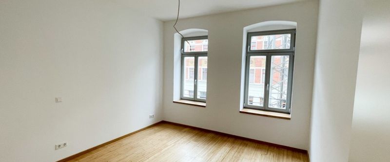Einziehen und wohlfühlen - 4-Raum-Wohnung mit Balkon und hochwertiger Ausstattung in Chemnitz - Photo 1