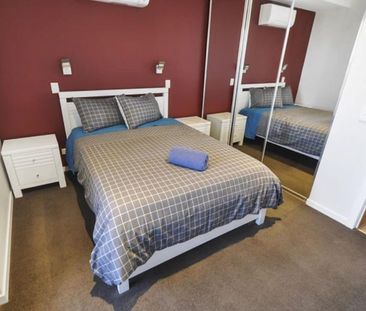 Concorde South - 1x1 UNIT FURNISHED – Utilities included - Photo 2