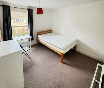2 bedroom semi-detached house to rent - Photo 3