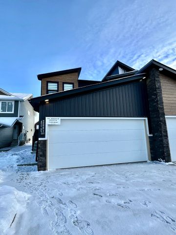 2207 Muckleplum Cres - Photo 4