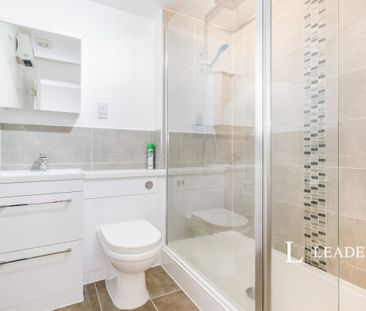 2 bedroom apartment to rent Hatfield Close, Sutton, SM2 - Photo 1