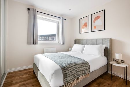 Battersea Park Road - Photo 5