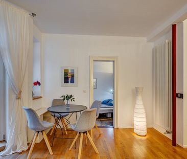 Quietly located period apartment for rent - Photo 3