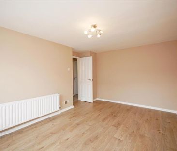 25a Carnbrae Park, Newton Park, Belfast, BT8 6TP - Photo 2