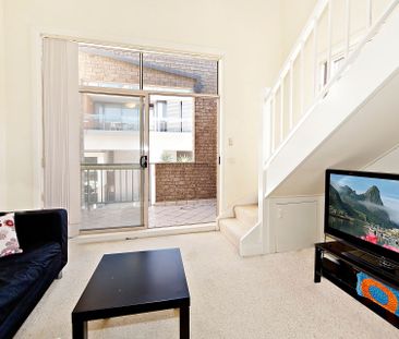 Loft-Style Apartment in the Heart of Chatswood &ast;&ast; Available 25&sol;10&sol;24 &ast;&ast; - Photo 3